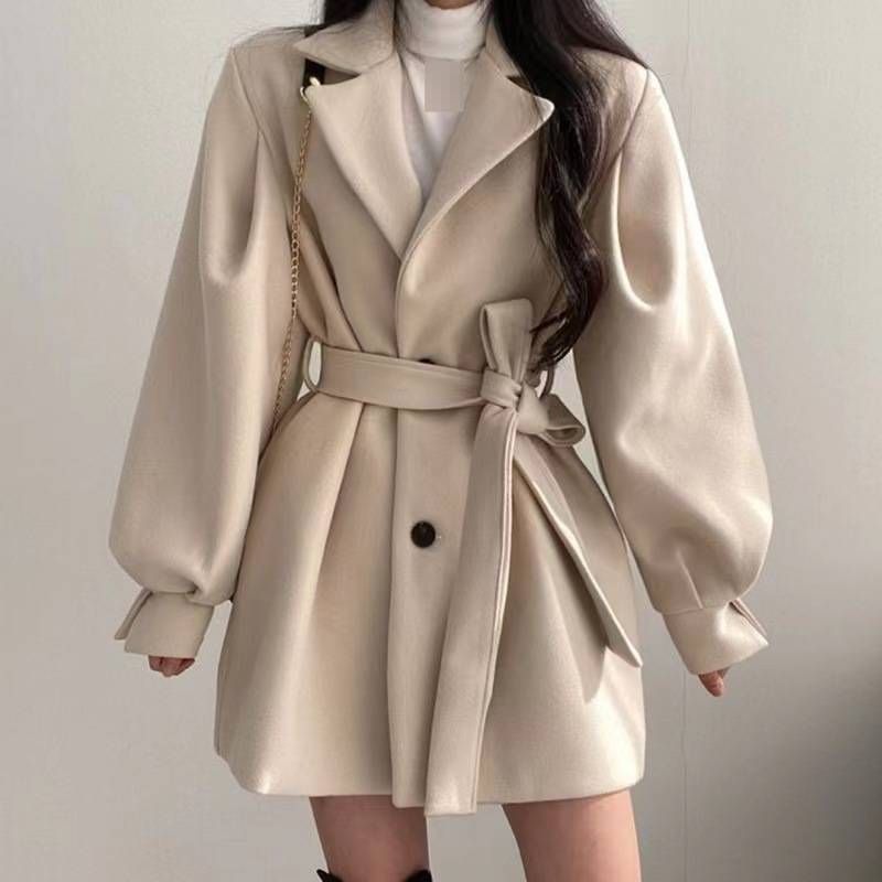 Dameskleding Elegante Audrey-geïnspireerde wolmixjas – met riem in de taille en middellange lengte voor kleine vrouwen_voghion.com