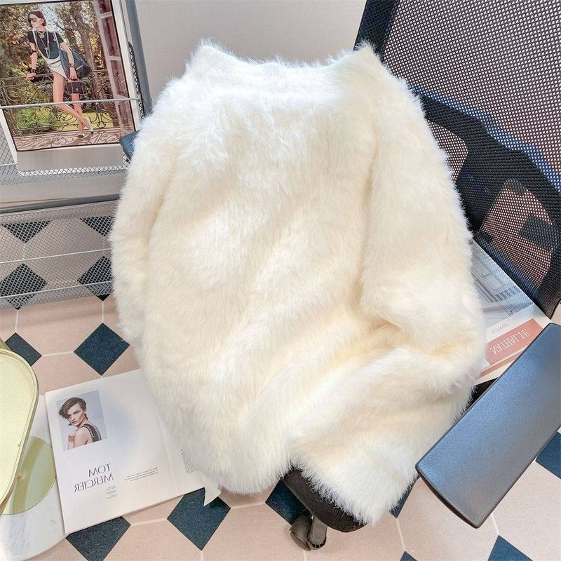 Pull luxueux en fourrure de vison à col en V pour femme – Tricot d'hiver ultra doux et confortable à poils longs et moelleux, tenue décontractée élégante_voghion.com