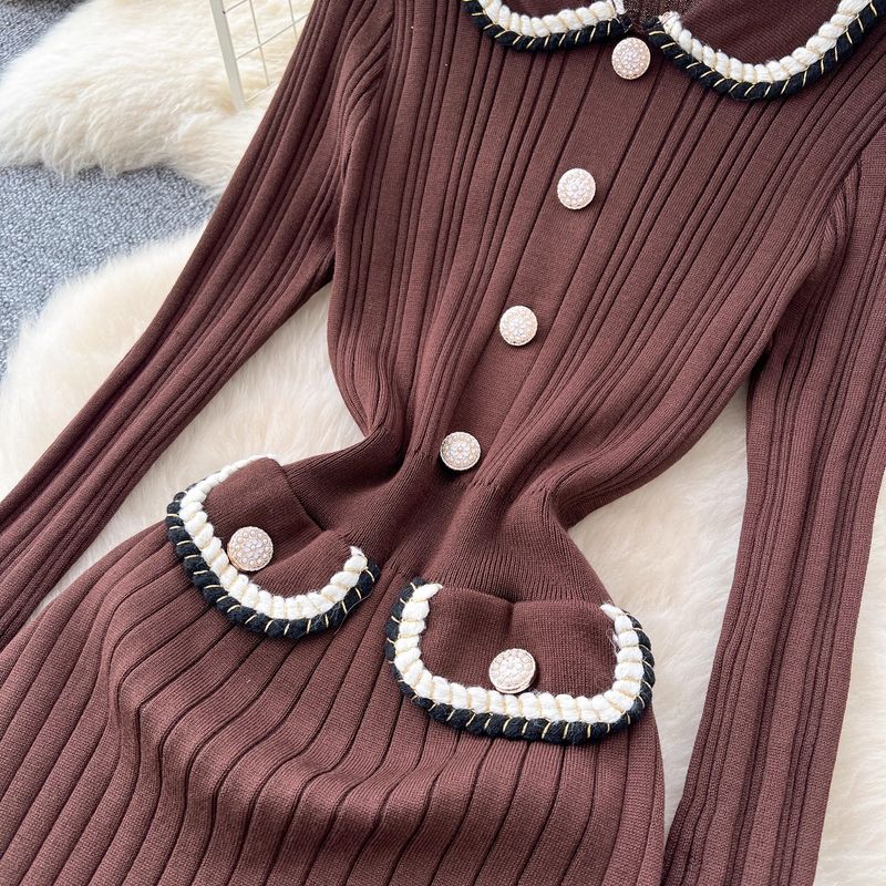 Robe en maille chic à col contrasté – Élégance parisienne qui définit la taille (jaune/taupe/blanc/noir, mélange extensible, style doux et sophistiqué)_voghion.com