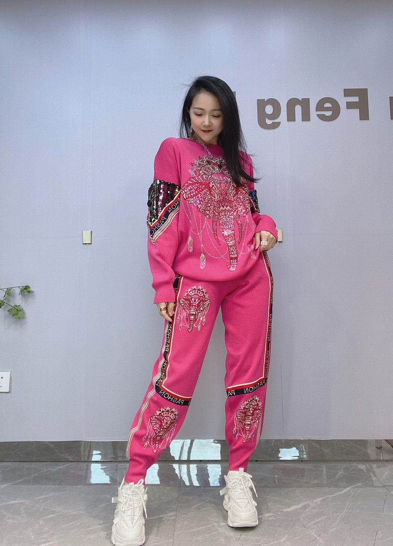 Women's Clothing Autumn And Winter Fashionable Round Neck Suit Sequined Splicing Large Size Women's Long Sleeve Trousers Hot Diamond Two Piece Set_voghion.com