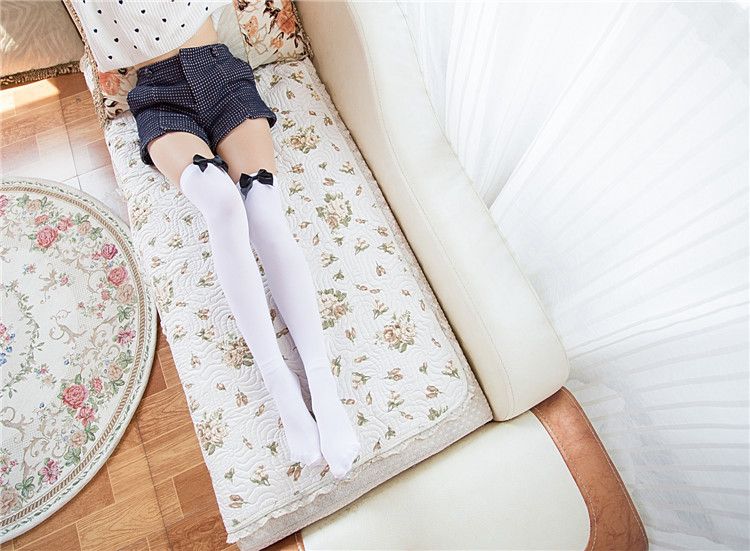 Aksamitne pończochy kokarda kuszące damskie zabawne pończochy japońskie słodkie podkolanówki hurtowo_voghion.com