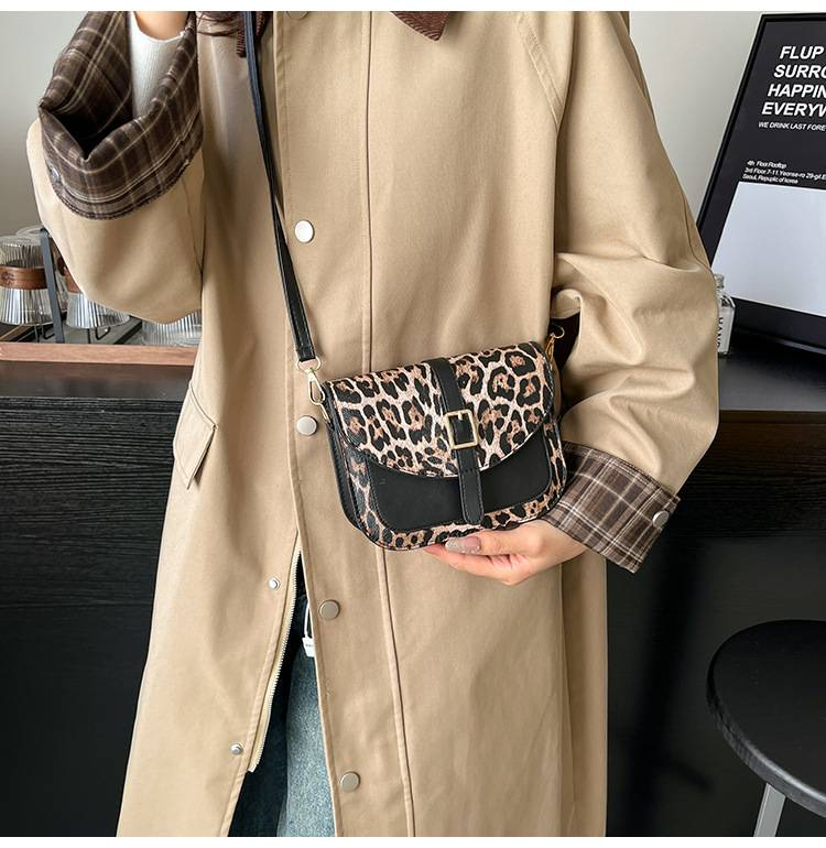 Cross-border Fashion Leopard-print Contrast Small Square Bag 2025 Spring New Shoulder Bag High-grade Messenger Bag_voghion.com