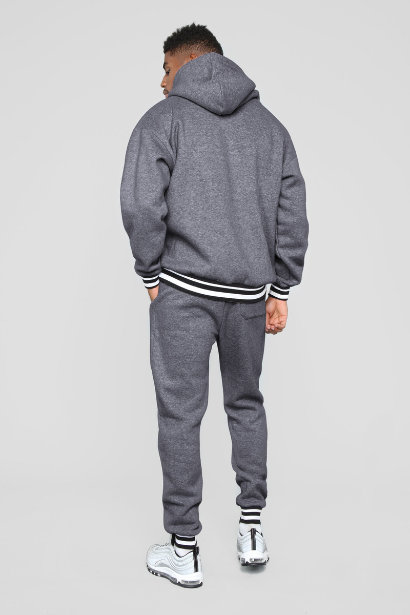 Abbigliamento da uomo Felpa con cappuccio e giunture a contrasto di colore con colletto arricciato Tuta sportiva casual da uomo in due pezzi_voghion.com