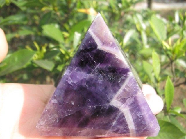 179 gramos de cristal de cuarzo natural curativo pirámide de cristal morado de ensueño_voghion.com