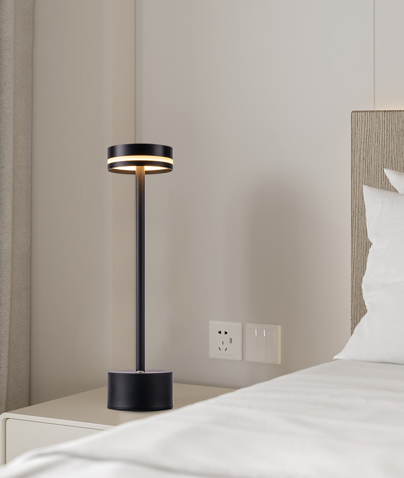 Kabellose Tischlampe, wiederaufladbare batteriebetriebene Schreibtischlampe mit Touch-Steuerung, tragbare LED-Leuchten für Abendessen/Restaurant/Schlafzimmer/Camping_voghion.com