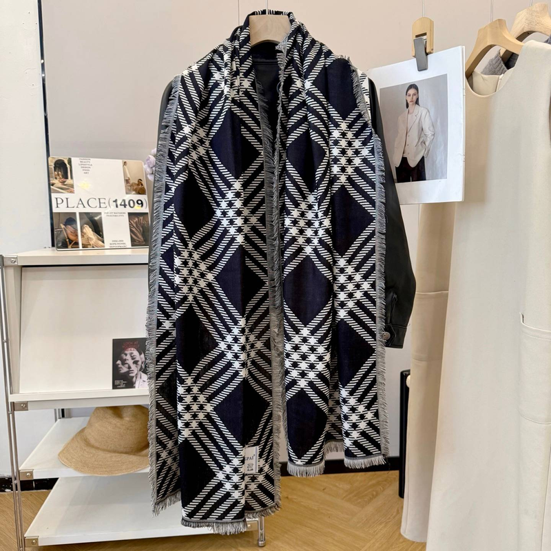 HANGBANGPAI's Soft Fabric Scarf, Warm & Stylish Accessory For Winter, Lightweight Unisex Wrap In Beige/Blue/Black/Brown/Red_voghion.com