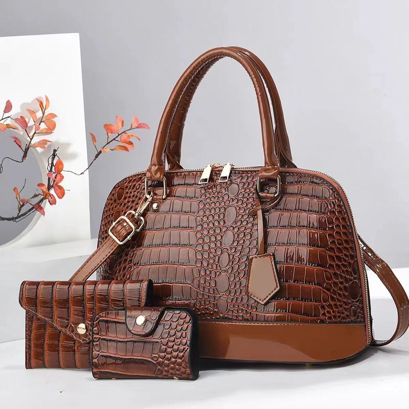 Borsa a tracolla da donna in PU con motivo coccodrillo goffrato e tracolla staccabile per l'uso quotidiano. Borsa a tracolla con motivo coccodrillo goffrato in PU._voghion.com