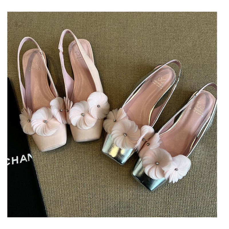 Sheepskin Version Stunning Floral Square Toe Flat Women's Shoes_voghion.com