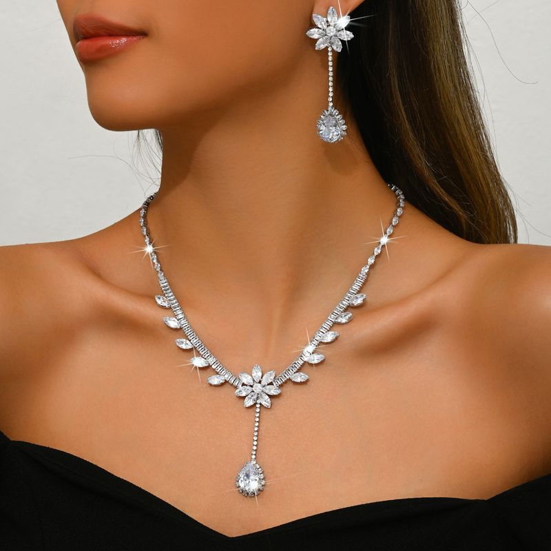 Women's Jewelry Set Fashion Trend Zircon Luxury Necklace Earrings Set Hot Style Wearing Skirt Pink Flower Tassel_voghion.com