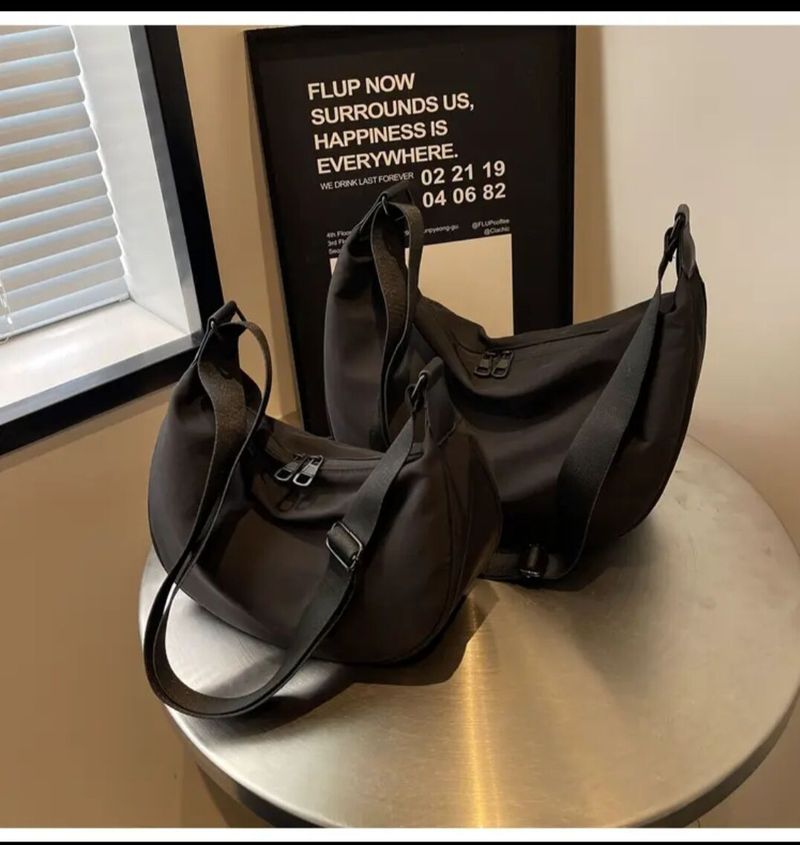 Nylon For Women Lazy Style Crescent Simple Couple Dumpling Sports Casual Crossbody Bag_voghion.com