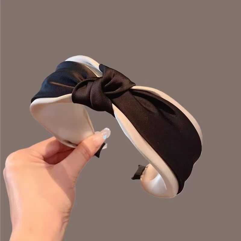 Versione coreana in raso di seta del nuovo copricapo in tessuto con fiocco per capelli colorato a forma di croce di alta qualità_voghion.com