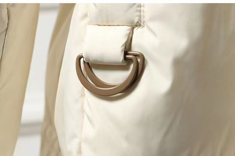 Giacca calda da donna alla moda, sottile, bianca, di media lunghezza, sopra il ginocchio, con ampio collo in pelliccia_voghion.com