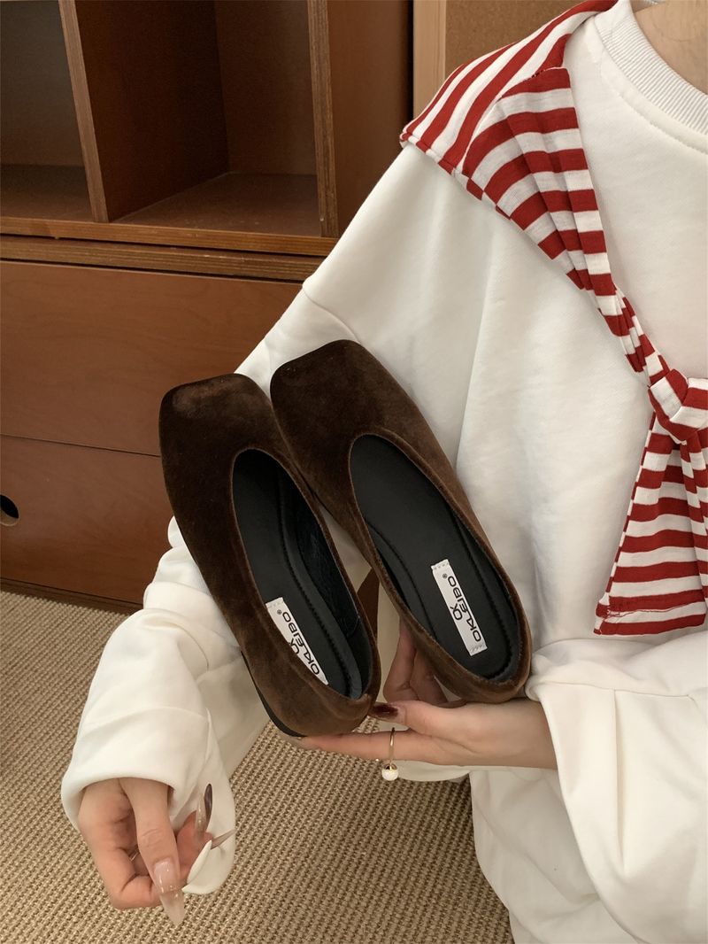 2025 Autumn New Fashion Versatile Square Toe Hidden Wedge Shallow Mouth Slip-On Women's Soft Sole Loafers_voghion.com