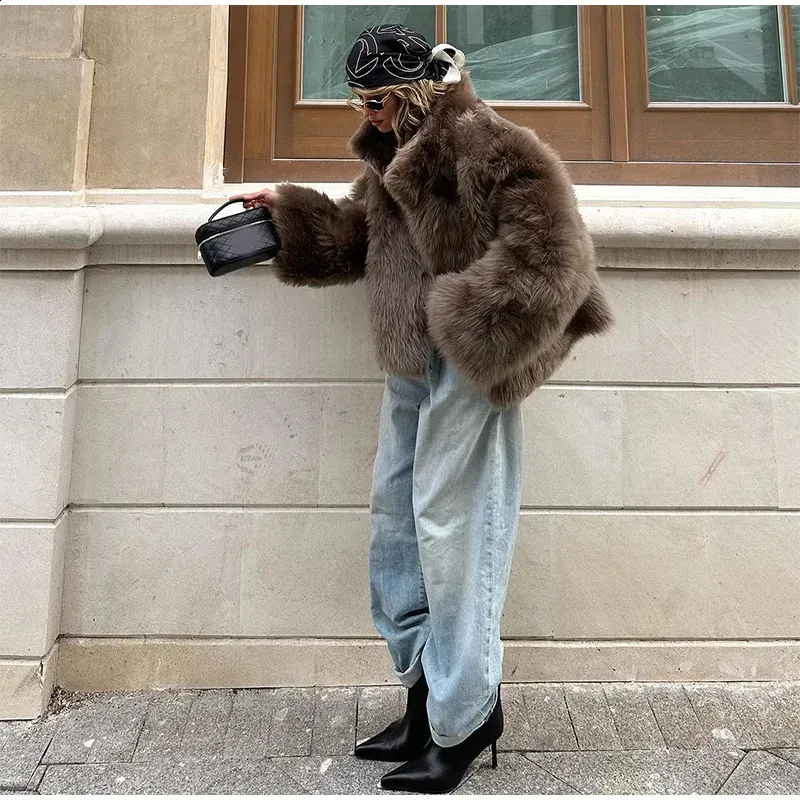 Mode Verdicken Warme Flauschigen Pelzigen Mantel Frauen Lange Sleeveshort Fuchs Pelz Oberbekleidung 2024 Chic Dame Straße Jacke_voghion.com
