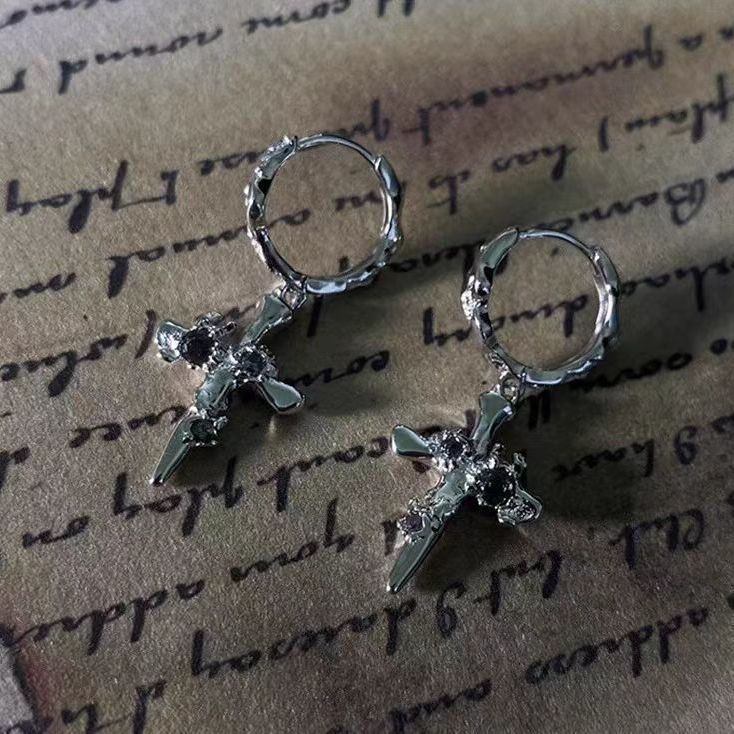 Boucles d'oreilles minimalistes de niche, design de personnalité croisée, haut de gamme, douces et cool, pour hommes et femmes, boucles d'oreilles de couple_voghion.com