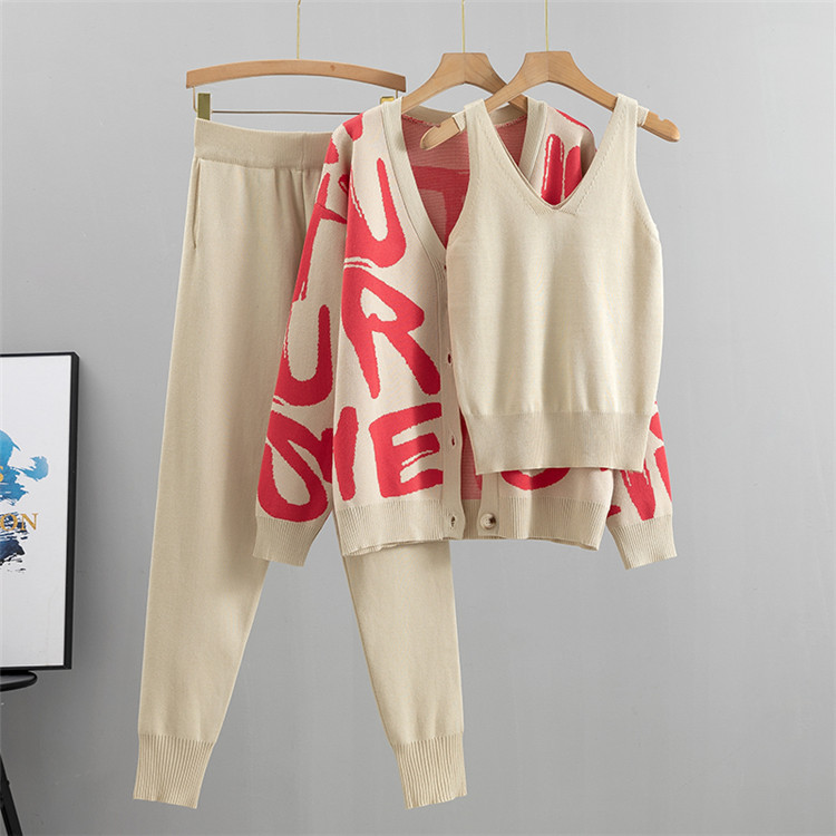 Costume tricoté fin de style occidental pour femmes, costume trois pièces décontracté à la mode pour automne et hiver, tendance de tempérament_voghion.com