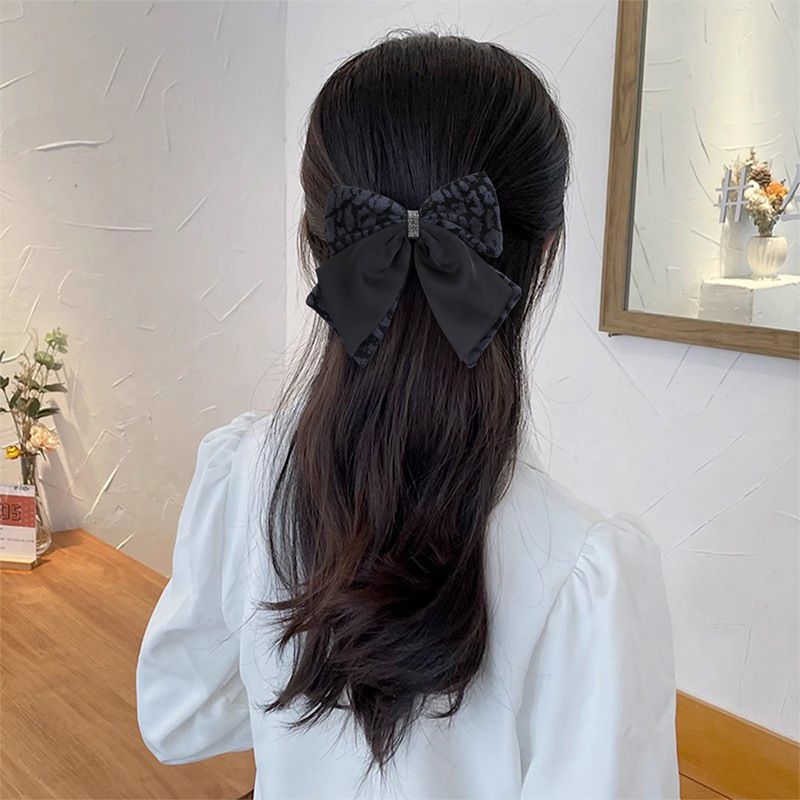 Fiocco alla moda tempestato di diamanti in tessuto primaverile di alta qualità in raso grande con fermaglio, nuovo stile accessorio per capelli_voghion.com