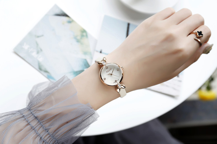 Stilvolle, elegante Damen-Armbanduhr mit schlichtem Strassstein, hochwertigem Lederarmband, Geschenk, quadratisch, wasserdicht, Quarz, Freizeit-Business-Uhr_voghion.com
