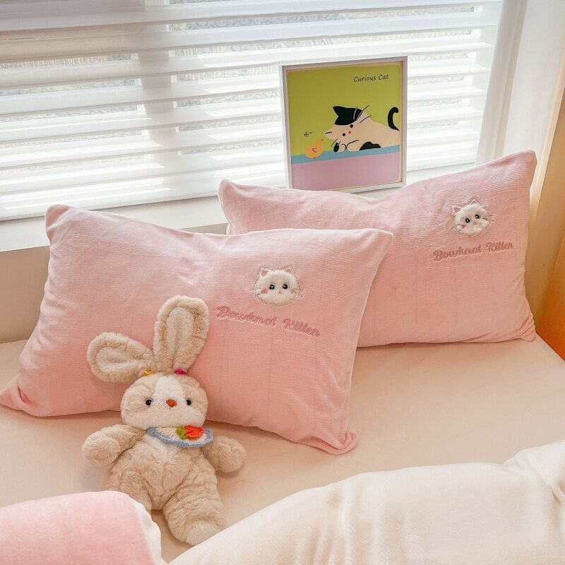 Thickened Cartoon Milk Fleece Four-Piece Set Winter-Warm Double-Sided Duvet Cover With Coral Fleece Sheet_voghion.com