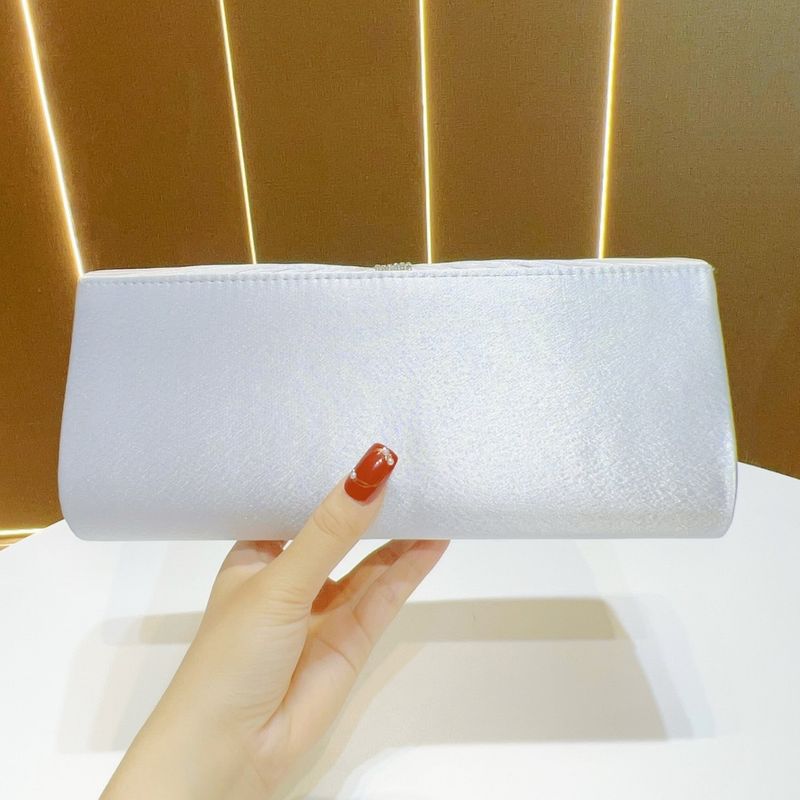 Nuova borsa da sera plissettata in raso per banchetti, di alta qualità, modello 2025, con tracolla e strass, da donna_voghion.com