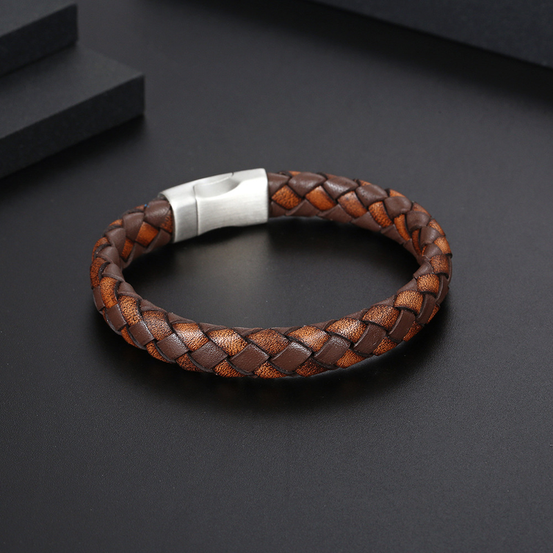 Heren gevlochten leren armband met magnetische sluiting van titaniumstaal - Verstelbare bruine polsband voor stijlvol en duurzaam dagelijks gebruik_voghion.com