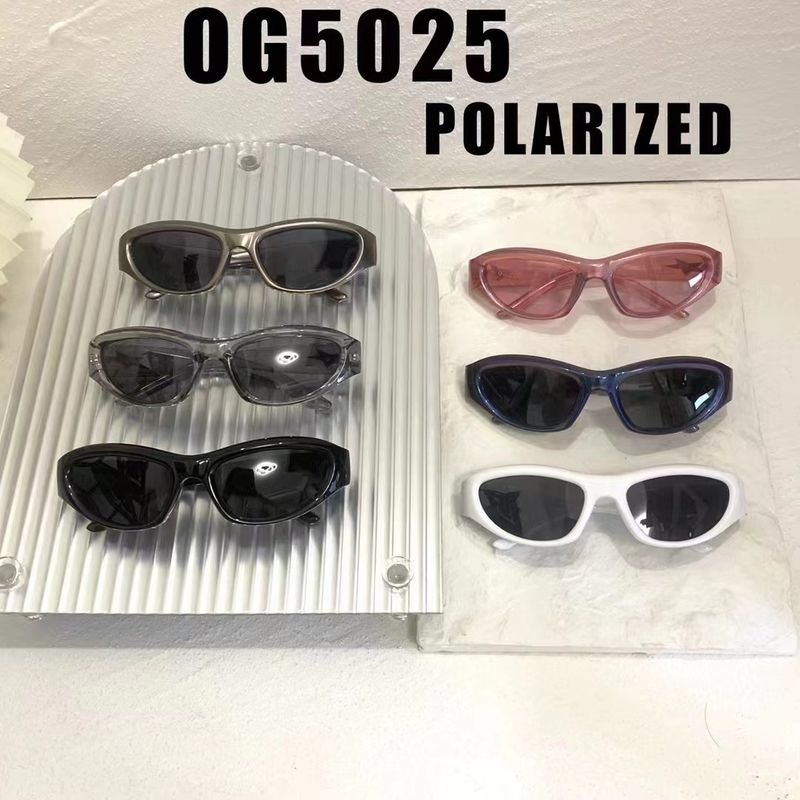 Nouvelle photo de rue de fille épicée du millénaire en étoile pentagonale, lunettes de soleil célèbres sur Internet, lunettes tendance personnalisées pour femmes_voghion.com