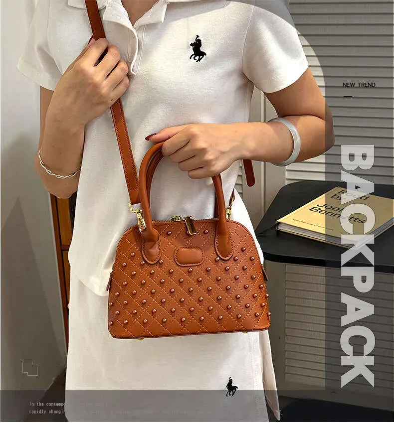 Fashion Designer Shell Bags For Women Elegant Rivet Handbag Versatile Large Capacity Shoulder Crossbody Bag_voghion.com