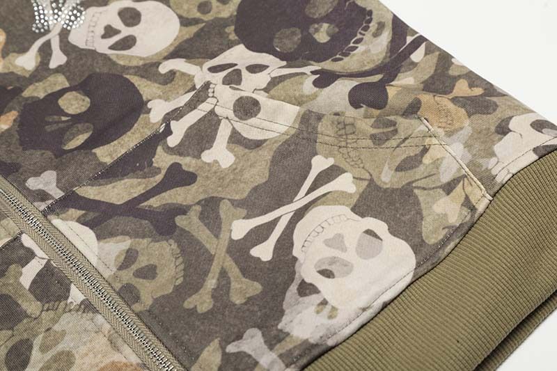 Gothic Skull Print Kapuzenjacke – Streetwear Unisex Oversized Reißverschluss mit Strass-Details | Dunkles ästhetisches Statement-Piece_voghion.com