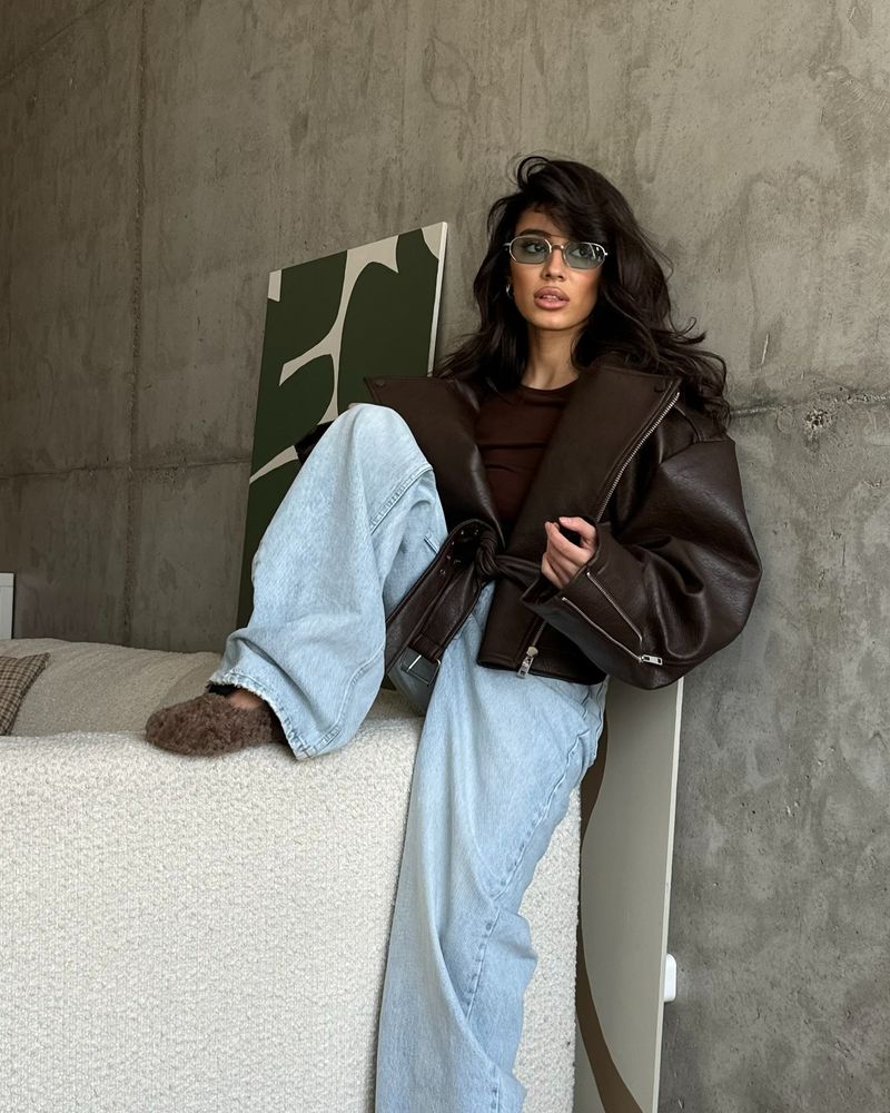 Kurze Bikerjacke für Damen mit Gürtel – stylischer Kunstledermantel, lockere Passform, lange Ärmel, Reißverschluss, trendige, lässige Oberbekleidung für den Alltag_voghion.com