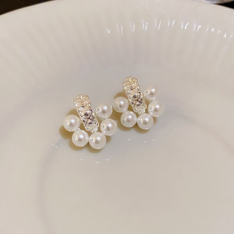 Silver needle pleated flower pearl heart French geometric earrings, niche commuting new and earrings_voghion.com