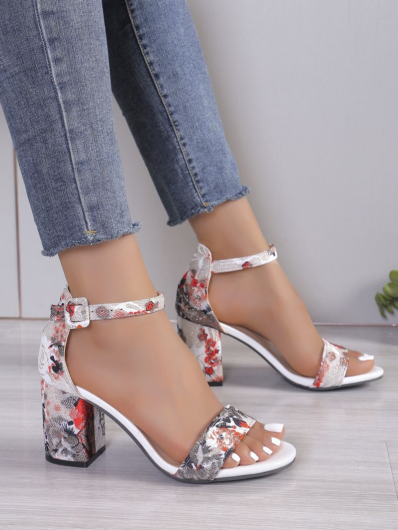 Grenzüberschreitende große römische Sandalen im europäischen und amerikanischen Stil für Damen im Sommer 2024. Neue Sandalen mit dicker Sohle und Keilabsatz und bedruckter Schnalle_voghion.com