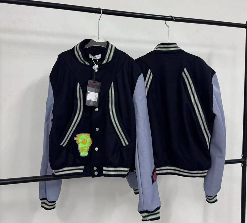 Baseballjacke mit gestickten Patches im Kiko-Stil – Vintage-Unisex-Oversize-Collegemantel von der High Street für Herbst/Winter_voghion.com