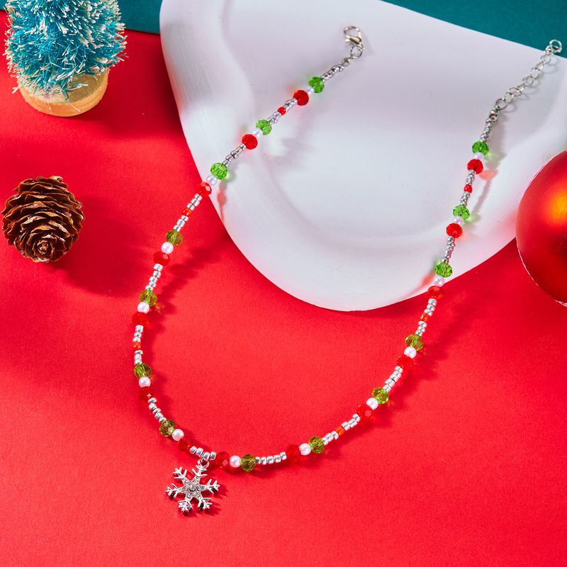 "Red Green Christmas Necklace | Christmas Tree & Snowflake Pendants | Rice Bead Color Blocking | Clavicle Chain | Tarnish-Resistant Alloy | Festive Ho_voghion.com