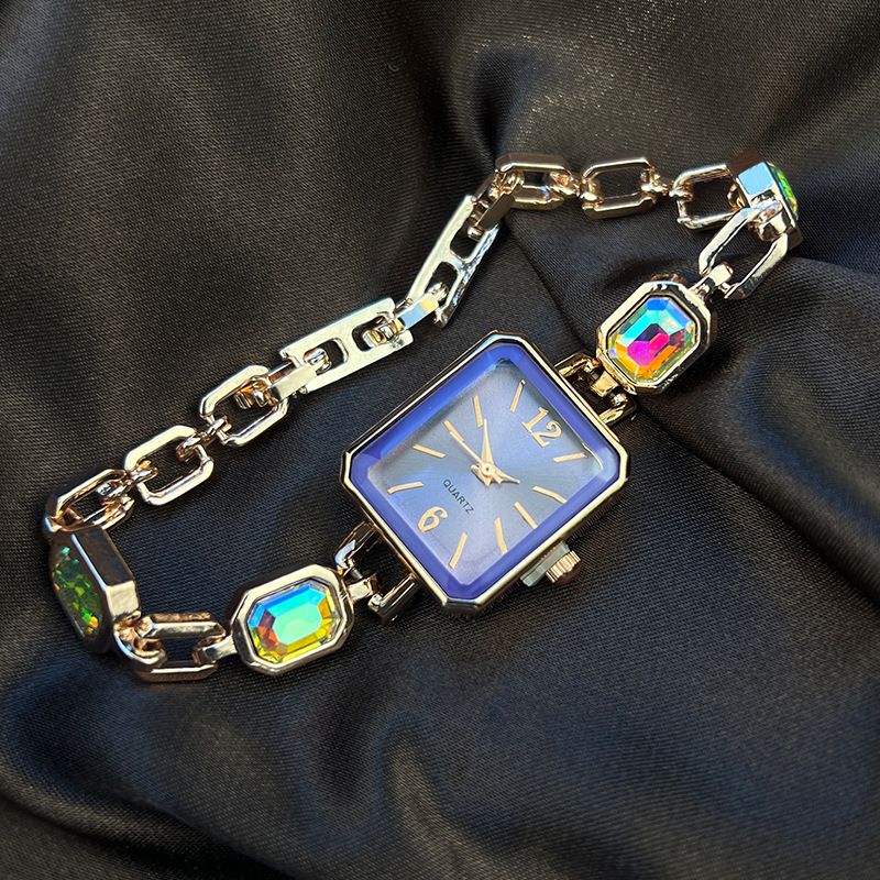 New Color Square Fire Diamond Set Simple Niche Light Luxury Ladies Quartz Watch Work Daily Birthday Anniversary Valentine's Day Gift_voghion.com