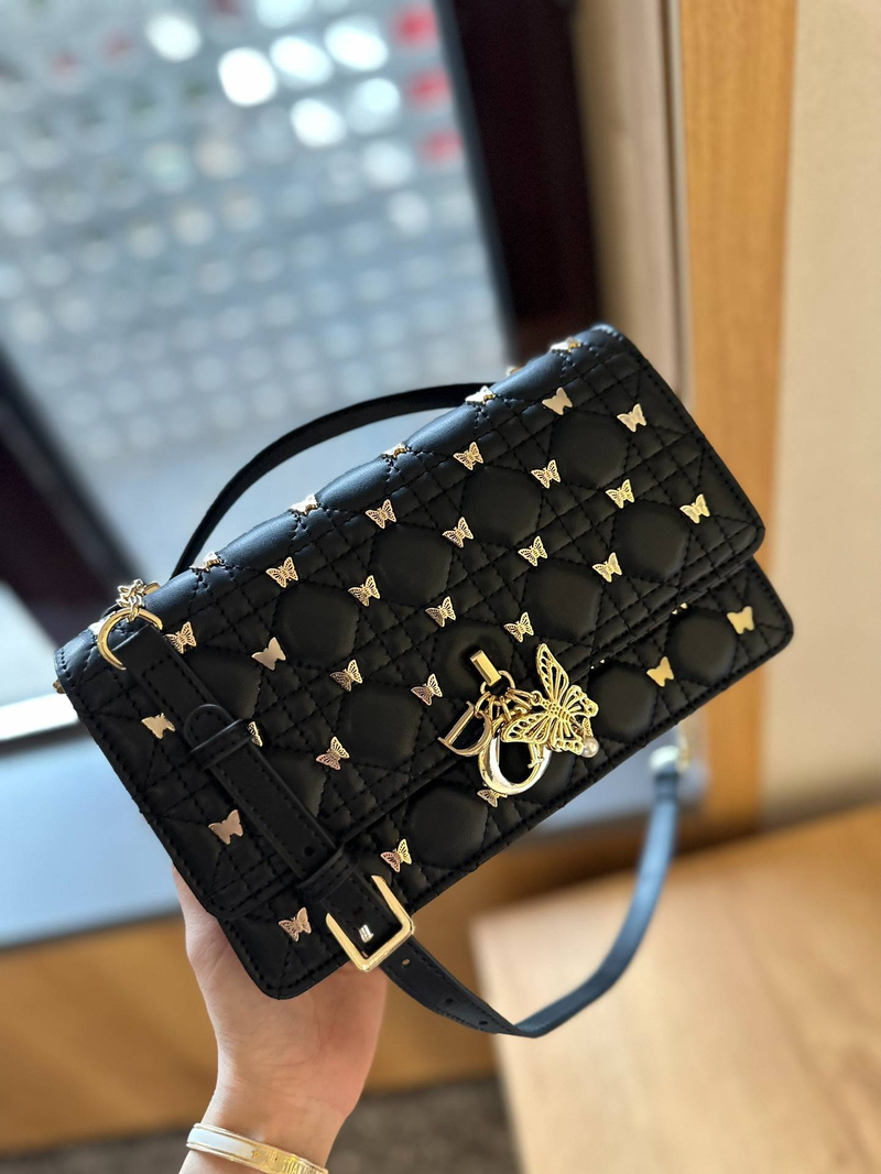 Bolsa feminina de couro legítimo de luxo original de alta qualidade, bolsa de mão com pérolas, nova bolsa de mão/transversal de pele de carneiro, tamanho: 24 * 7 * 15 cm_voghion.com