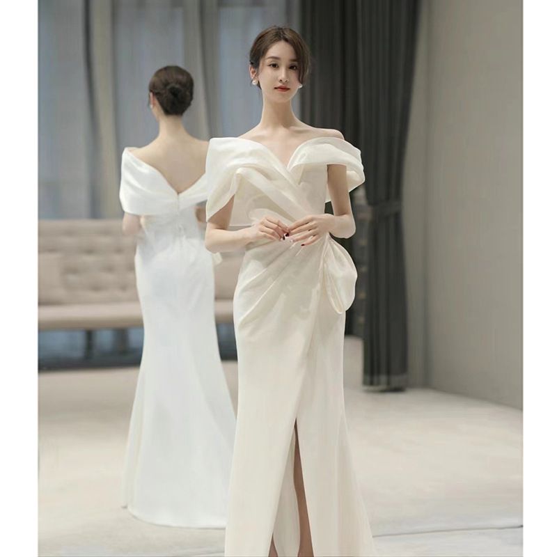 Elegantes weißes Abendkleid mit One-Shoulder-Ausschnitt und Fischschwanz-Schnitt – Französisch inspiriertes Hochzeits- und Abendkleid (XS-5XL)_voghion.com