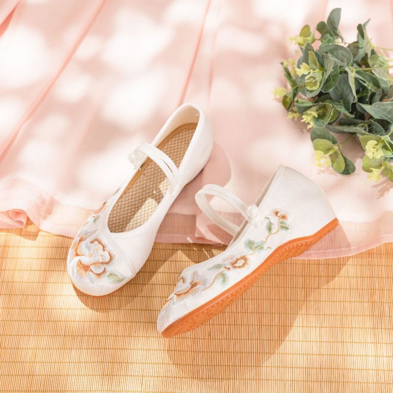 Damenschuhe Sommer, neuer Stil, antiker Stil, merzerisierter Satin, Stickerei im ethnischen Stil, niedriger Absatz, erhöhter Damen-Einzelschuh_voghion.com
