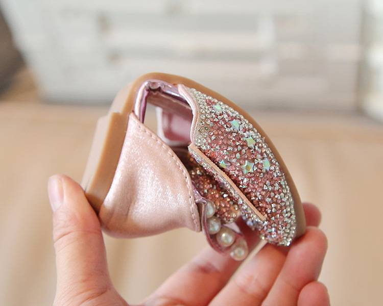 Mutter & Kinder Süße strass Prinzessin schuhe für mädchen Großen bogen kleine leder schuhe für kinder Pailletten kleine kinder sandalen_voghion.com