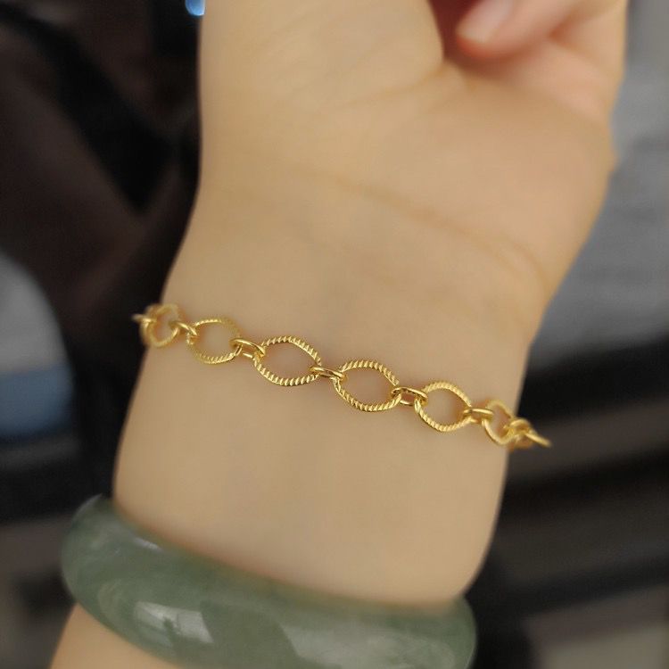 Titanium Steel Color-Retaining Gold High-End Texture Bracelet For Women Fashionable Versatile Simple Niche Design_voghion.com