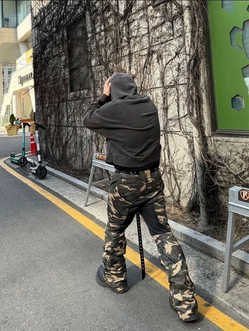 Stealing Rice, Same Style As Kkluv_voghion.com