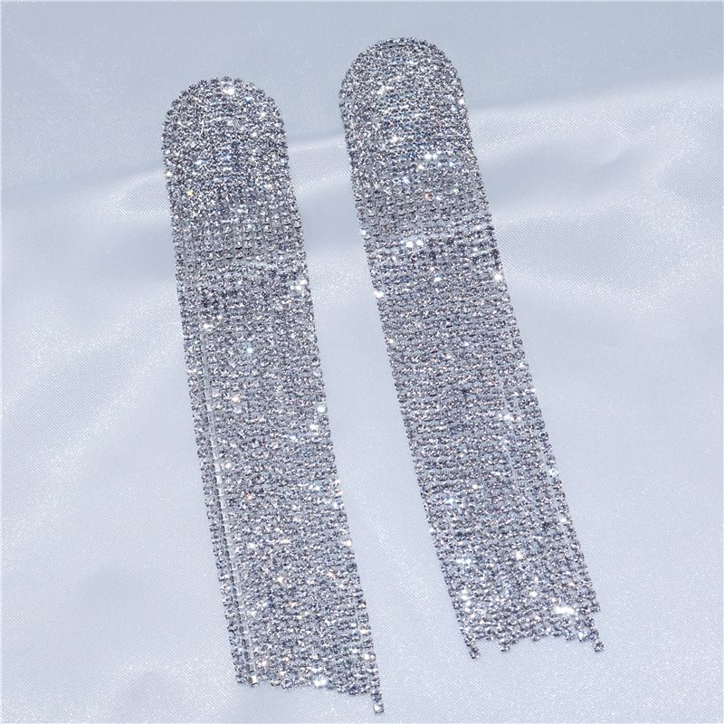 Modische, trendige, luxuriöse, lange Ohrringe mit Quaste und Wasserklauenkette für Damen mit Diamanten_voghion.com