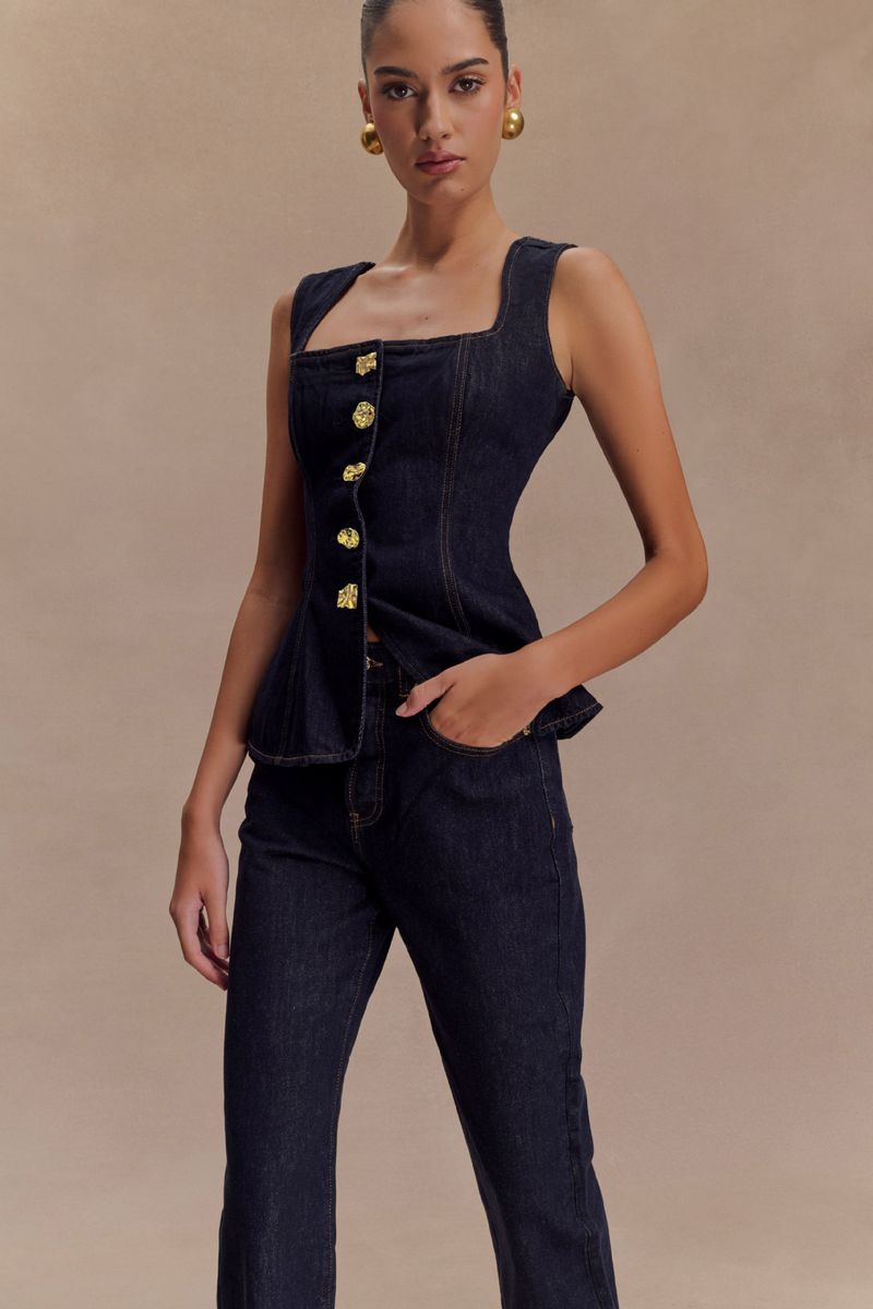 Completo top e pantaloni in denim a vita alta con bottoni, stile moderno, da donna, 2025, 30857_voghion.com