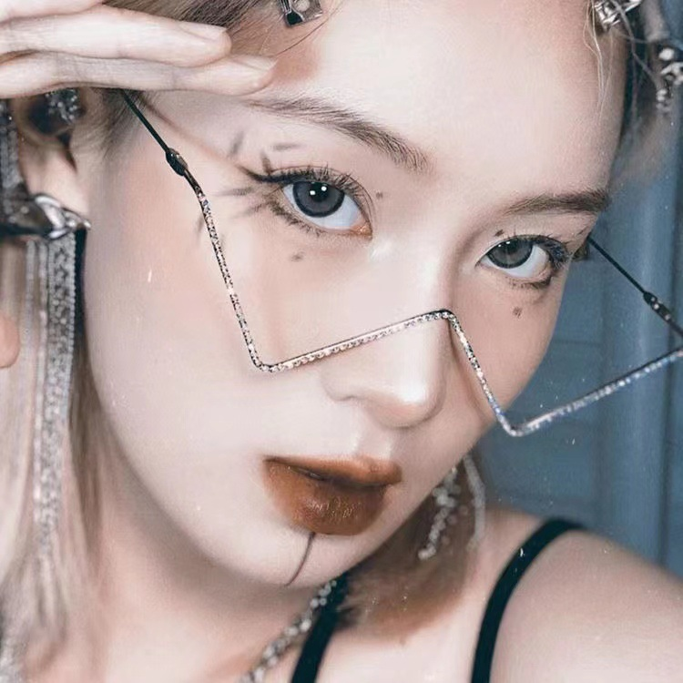 Montura de gafas con cadena de metal estilo W para mujer, sin lentes, de Instagram, con forma cóncava_voghion.com