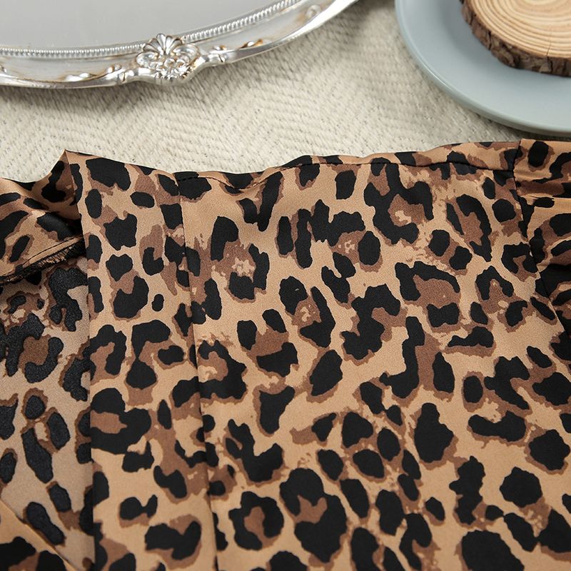 2025 New European And American Leopard Print Feather Patchwork Robe Loose Comfortable Loungewear_voghion.com