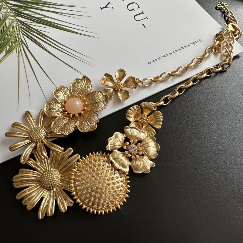 OS Fashion Kua Zhang Retro Grande Colore Opaco Dipinto a Mano Smalto Smalto Grande Margherita Fiore Collana Gioielli da Banchetto_voghion.com