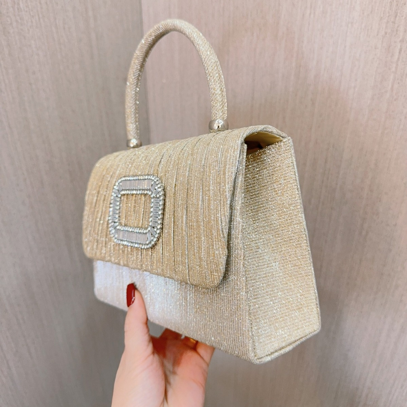 New Small Fragrant Wind Pleated Handheld Wedding Evening Dress with Diamond Embedding Banquet Bag_voghion.com
