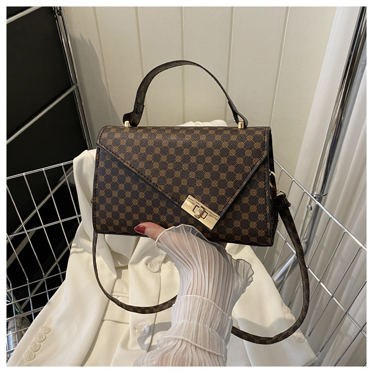 Retro Simple Small Square Bag 2023 Summer Fashion Printing Shoulder Bag Casual Commuting Messenger Bag Western Style Handbag_voghion.com