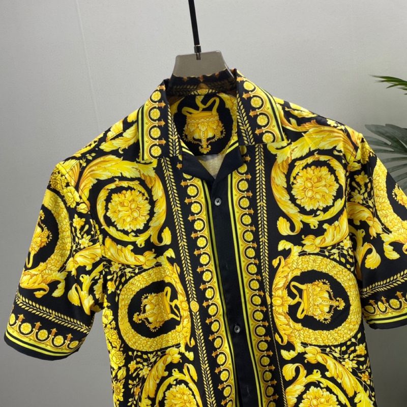 Μοντέρνο κοντομάνικο πουκάμισο με μοτίβο 3D letter στο πέτο, unisex τοπ, ζακέτα_voghion.com