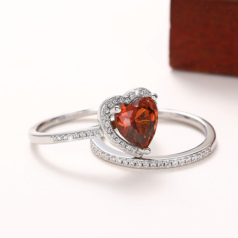 Pronto Stock Huitan Garnet Cuore CZ 2 Pezzi Set per Donne Eternità Matrimonio Tendenza Accesso Temperamento Anelli da Dito Femminili Moda_voghion.com