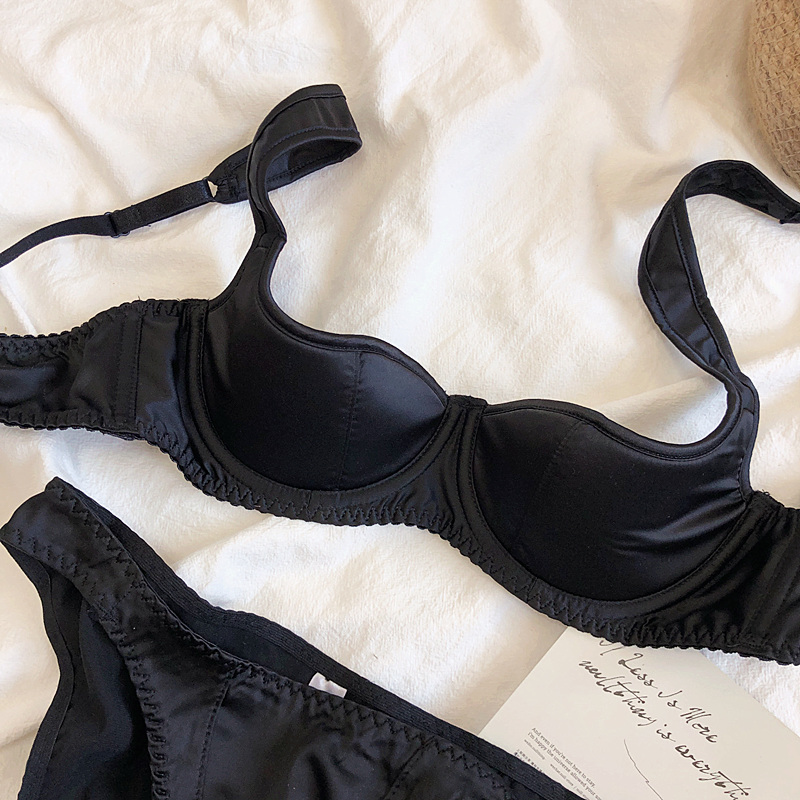 Sexy half cup on top of retro style niche underwear set smooth with steel ring bra panties set push up women large size_voghion.com